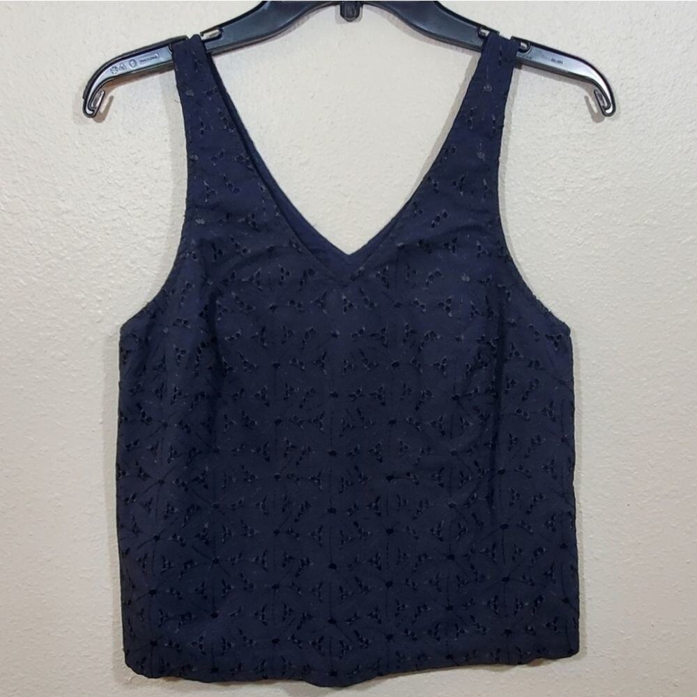 A new day blue eyelet tank top size XS